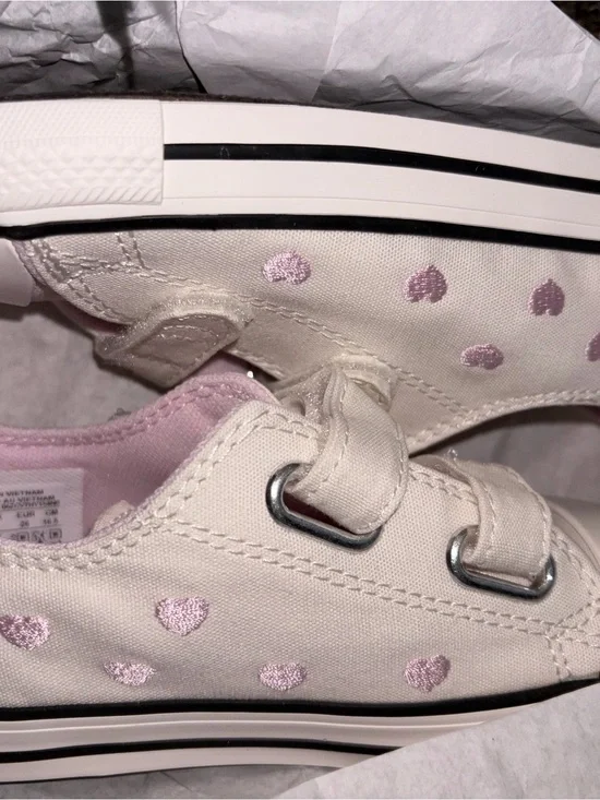 Converse Kids Canvas Sneakers in Cream with Pink Hearts