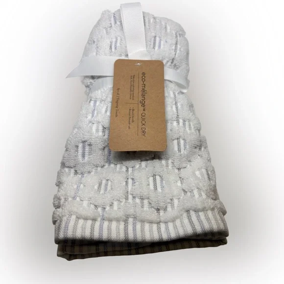 ECO-MELANGE NWT 2pc quick dry fingertip towels -stripe/floral -white/gray