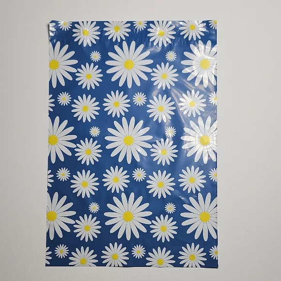 10x13 Daisy Polymailers – Pack of 20 Shipping Bags – Floral Print Self Seal Mail