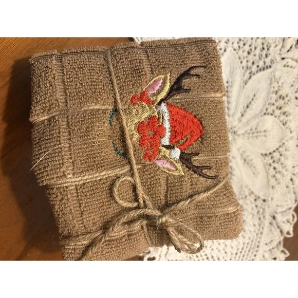 Homemade Christmas Embroidered Santa Bath & Hand Towels 100%‎ Cotton NWOT