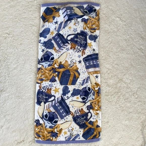 ❤️ Disney’s Lilo & Stitch Experiment 626 Hand Towel NWOT