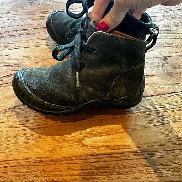 Umi Toddler Boys Army Green Suede Leather Lace Up Rubber Toe‎ Boots Booties 8.5