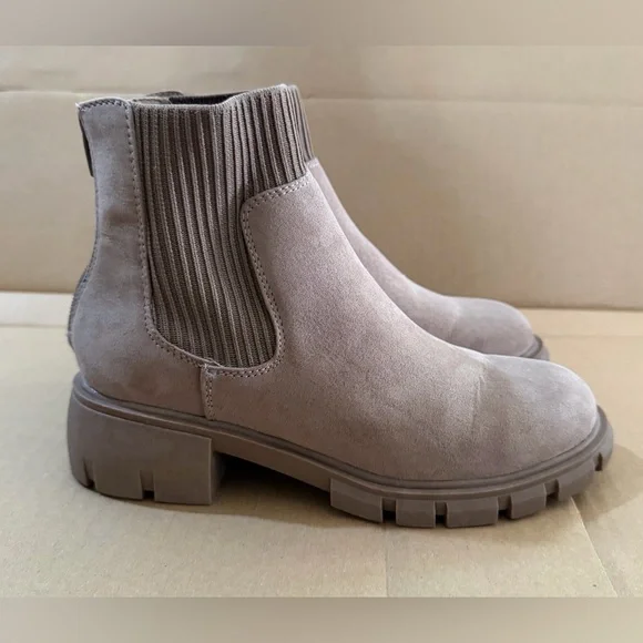 Steve Madden Kids Tan Boots