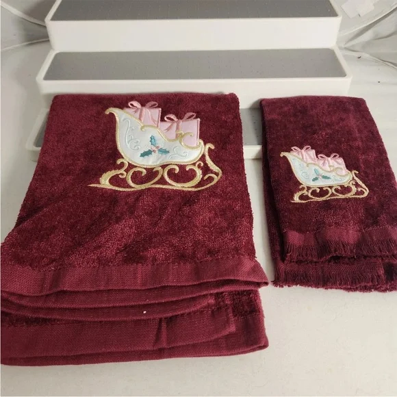 VTG Revere Mills Cotton Towel And Hand Towel Red Wine Sliegh Pink Presents EUC