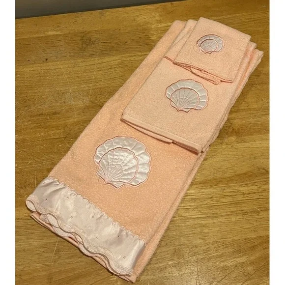 Vtg 3 Pc Cannon Peach Sea‎ Shell Embroidered Bathroom Towel Set Bath/Hand/Wash
