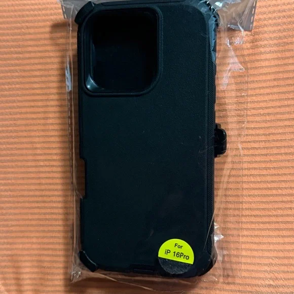 Otterbox Defender Cover (New) For iphone 16 Pro Case with Clip Fit..