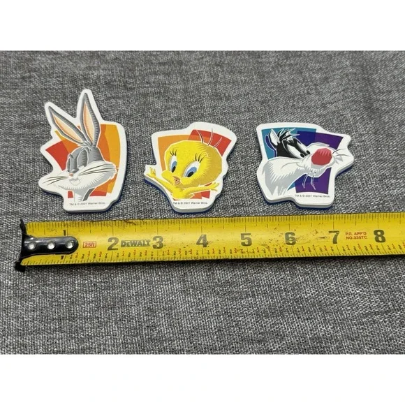 Vintage 2001 Looney Toons Bugs Bunny Silver Tweety Bird Magnets