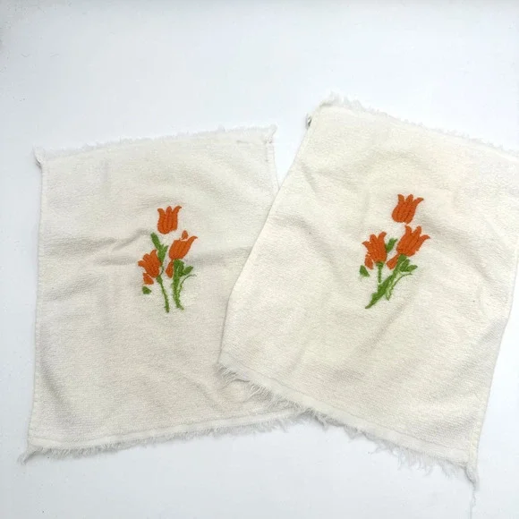 Vintage Set Hand Tea Dish Towel 70s MCM Trophy Cannon Mills Floral Fringe Embroi
