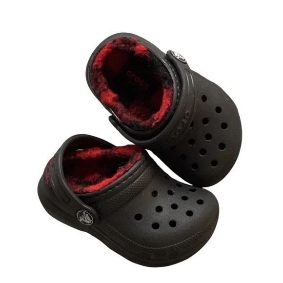 Kids Crocs Lined Clogs Black Red Plaid Toddler Size Toddler 4