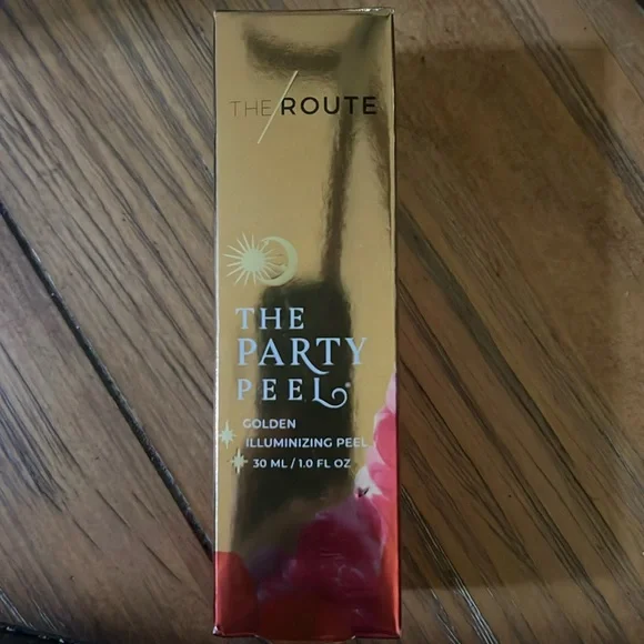 NWT- golden illuminating peel for face. Party peel- at home chemical peel