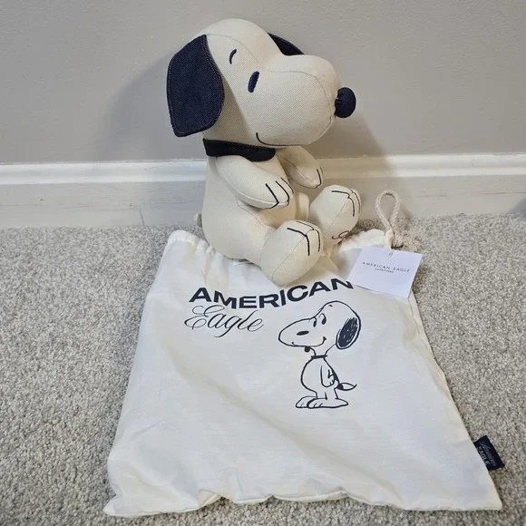 Snoopy Peanuts American Eagle Novelty ‎ Stuffed Animal And Drawstring Bag