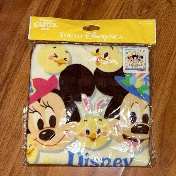 Brand New in Packaging Tokyo Disney Sea Easter 2020 Towel