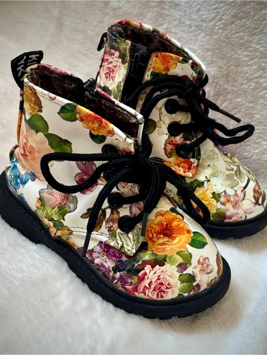 Toddler Floral Combat Boots Size 21 (5.5/6) Cottagecore Grunge