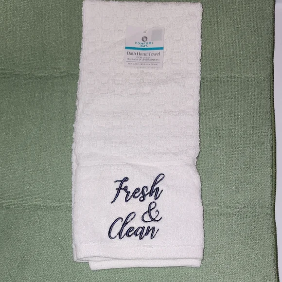 Comfort Bay White Hand Towel with Embroidery
