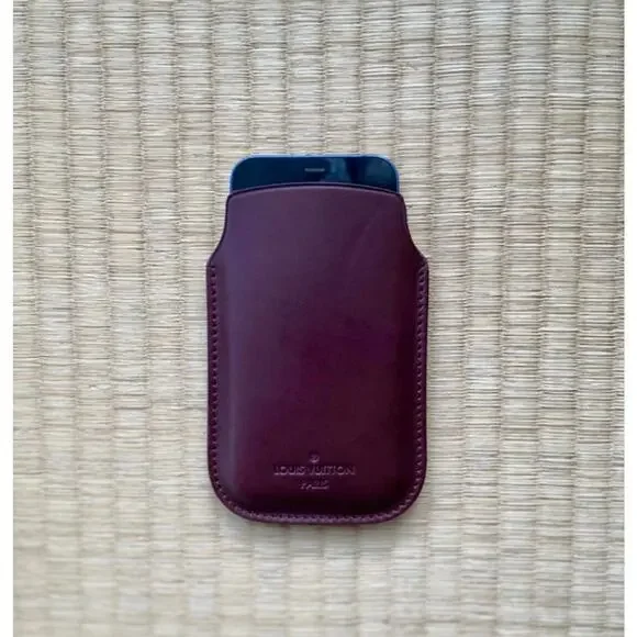 Louis Vuitton Leather Sleeve in Burgundy