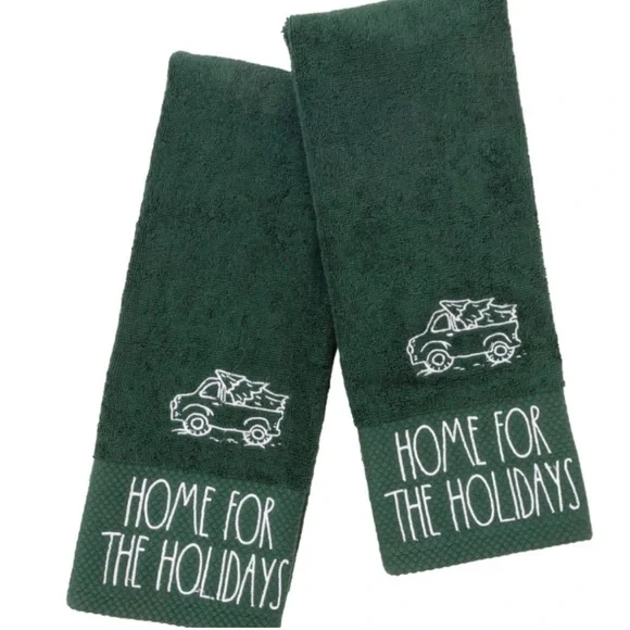 Rae Dunn Hand Towels. New