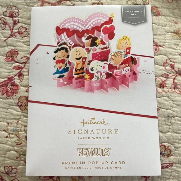 Hallmark Peanuts premium pop-up card