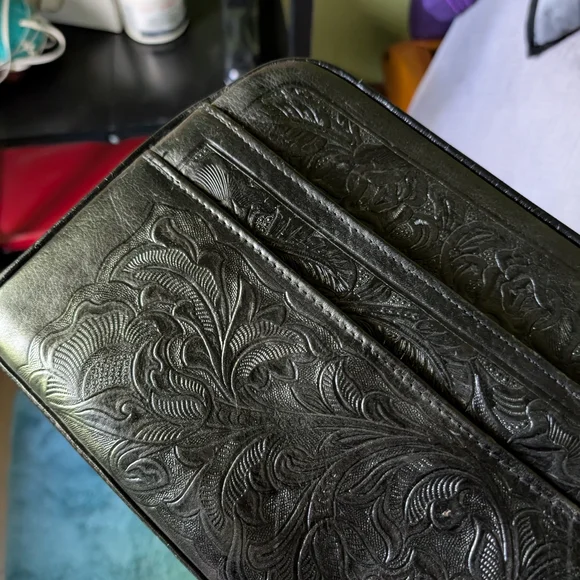 Hand Tooled Elegant Black Embossed Leather Purse