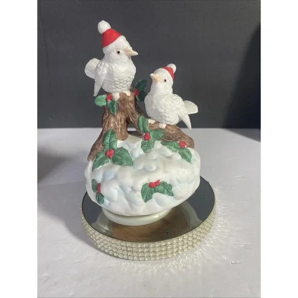 Vintage Christmas Music Box Display Snow Birds - Pre-Owned‎ Windup