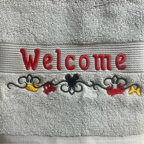 Welcome guest Embroidered Bath Towel Sylvester and bird New made to order