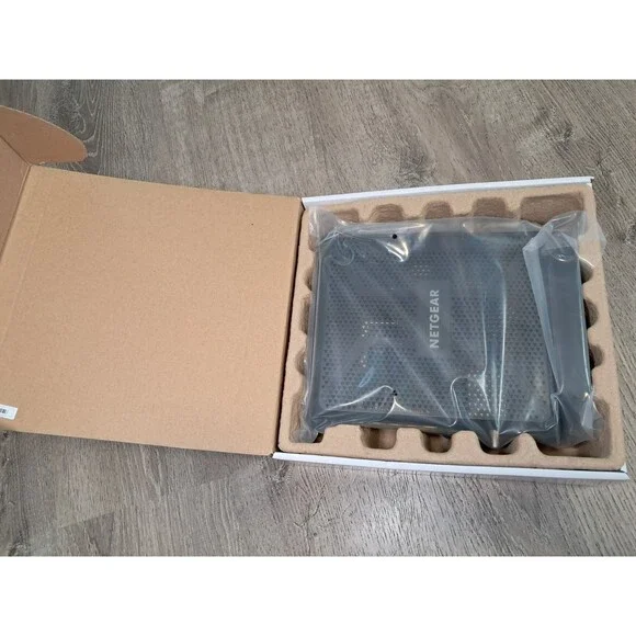 Netgear Nighthawk C7000v2 AC1900 Wi-Fi Cable Modem Router