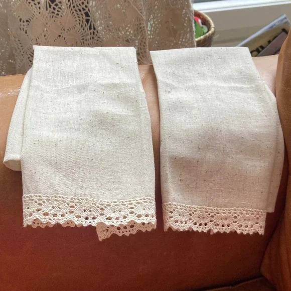 Vintage cottagecore NEW old stock ecru 1960s Hand Towels with Lace Trim