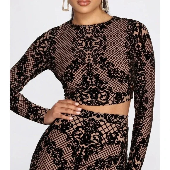 Windsor‎ Major Style Status Crop Top Size L ?? Y2K Style