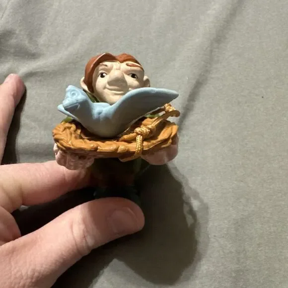 Disney Hunchback Of Notre‎ Dame McDonald's 1996 Quasimodo bird catcher