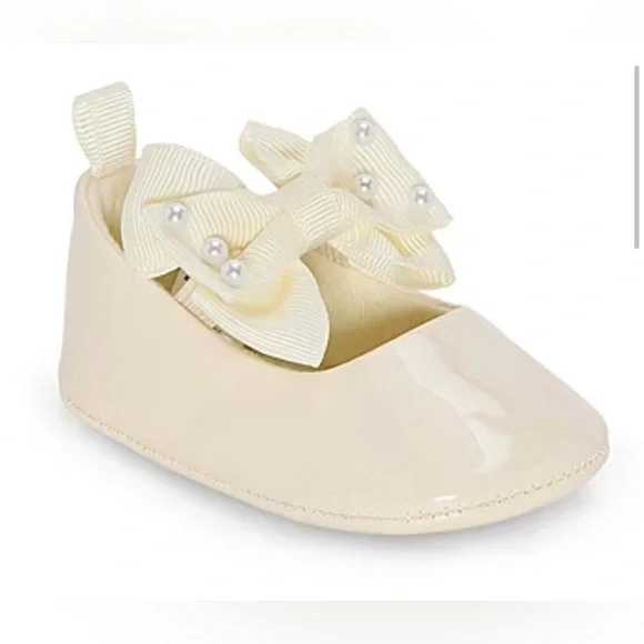 Stepping Stone Infant Girls Mary Jane Shoes in ivory size 6/9.