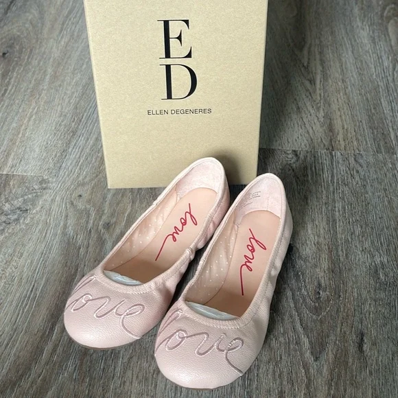 ED Ellen Degeneres Pink Ballet Flats Size 4 Medium