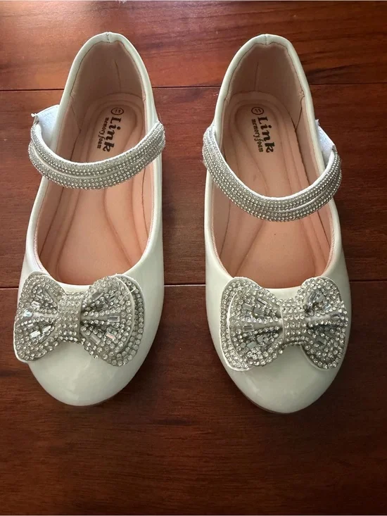Link Ivory Dress Mary Jane Shoes with Rhinestone Bow Size 11
