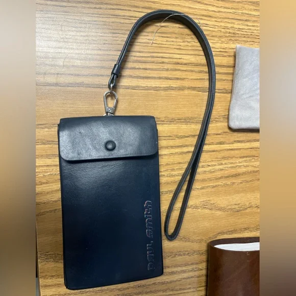 Paul Smith Leather Phone Holder Pouch, (Very Good Condition) 💙