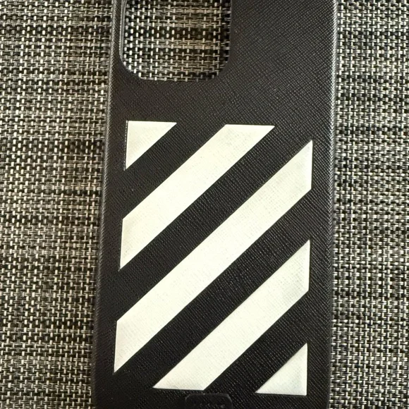 OFF WHITE Virgil Abloh Black and White Striped Phone Case IPhone 13 Pro Max