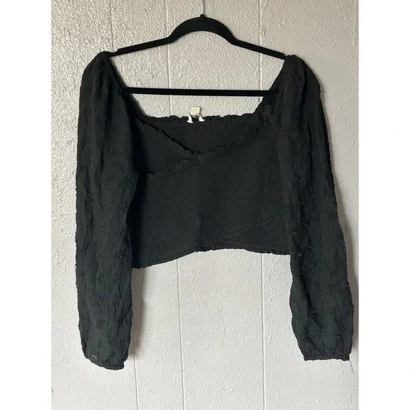 American Eagle Size XL Black Long Ballon Sleeve Crop Top Gothic Fairycore