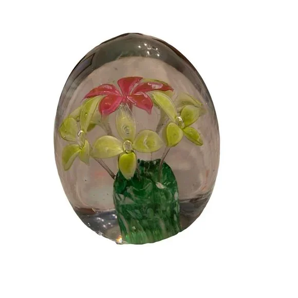 Egg Shaped Glass Paperweight Yellow Red Flowers in Grass 3.4
