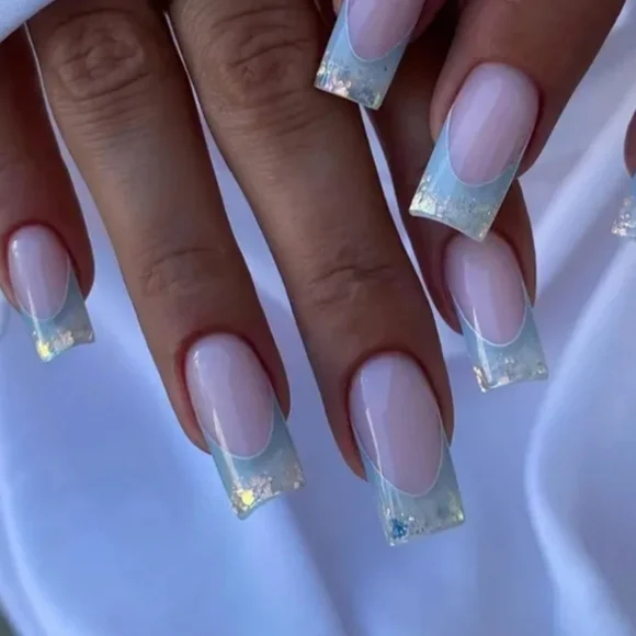 24 Pieces Fake Press On Nails French Design