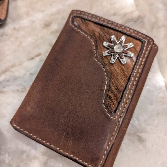 Leather Wallet w / Cow Hide Concho Embellishments & Flip Phone / Tool Case