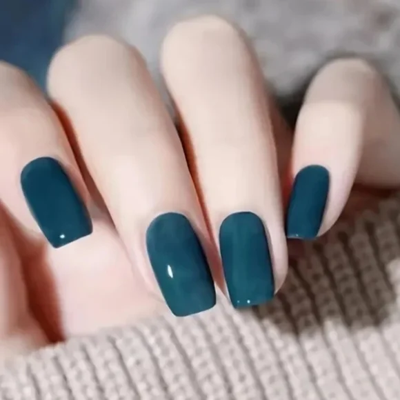 24 Pieces Fake Press On Nails