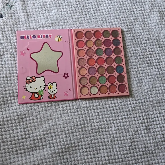 Hello Kitty Pink Eyeshadow Palette