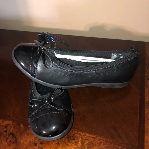 Arizona Black shoe NWT