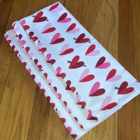 Valentine’s Day White Red Heart Microfiber Kitchen Bath Hand Towel Set of 3 New