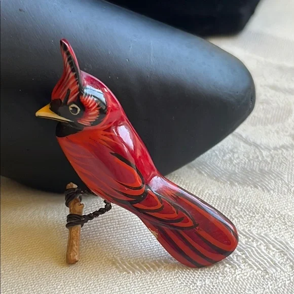 Vintage Hand Painted Red Cardinal Carved Wood Bird Pin Brooch!