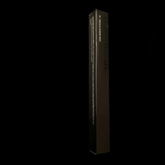 IL MAKIAGE Concealer Blending Makeup Brush New in Box