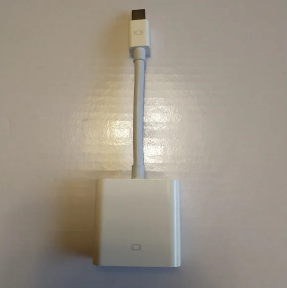 White Mini DisplayPort to HDMI Adapter