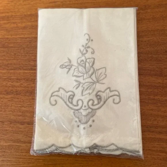 Hand towels with embroidery - set of 6