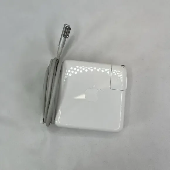 Apple Magsafe Power Adapter Model No: A1344 Input AC 100-240V Output 16.5V-3.65A