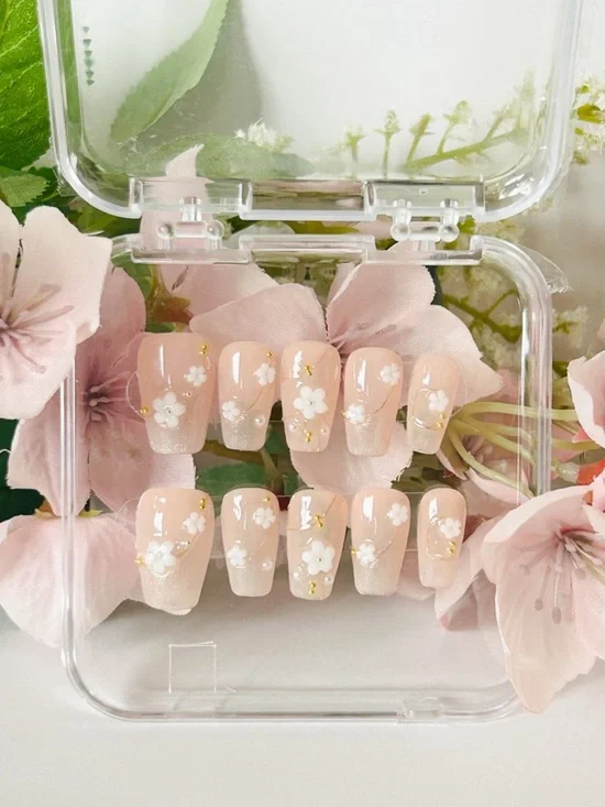 Blush Pink Floral Press-On Nail Set (xs,s,m,l)