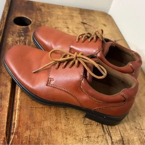Stafford light brown dress shoes, boys sz 3, GUC