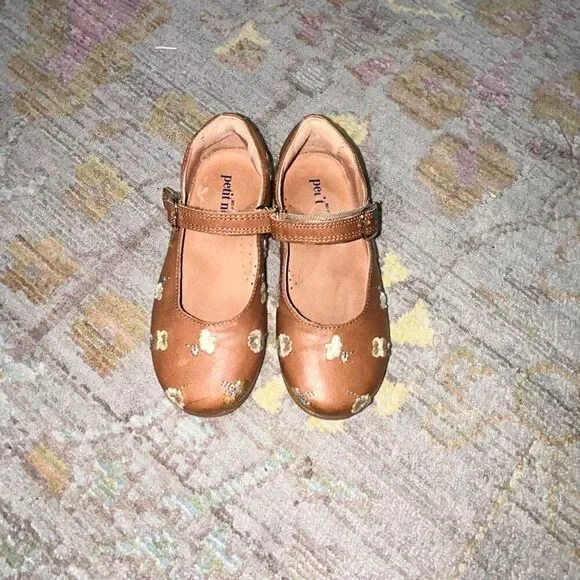 Petit nord flowered embroidered Mary Jane’s sz 27