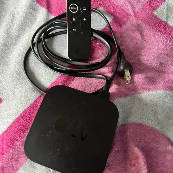 Apple Black Streaming Device with Remote